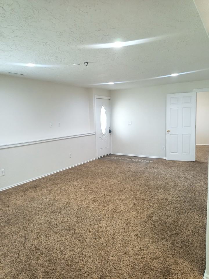 9658 W Heather Rd #1 - Photo 5 of 23