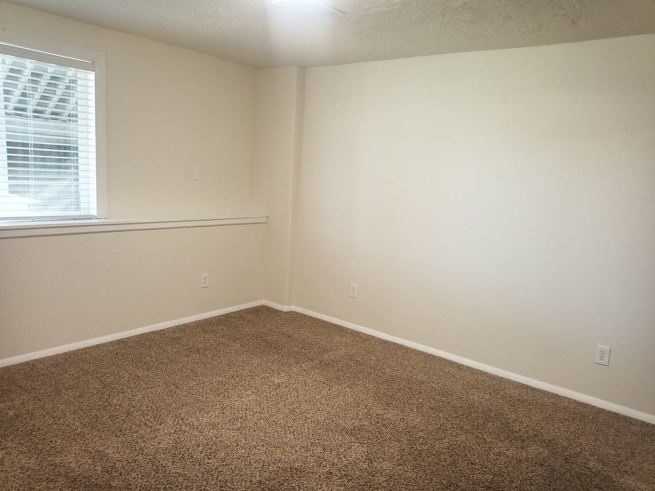 9658 W Heather Rd #1 - Photo 7 of 23