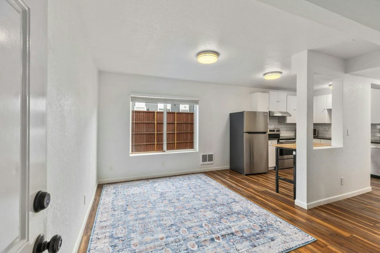 9919 4th Ave W, Unit 11 - Photo 4 of 14