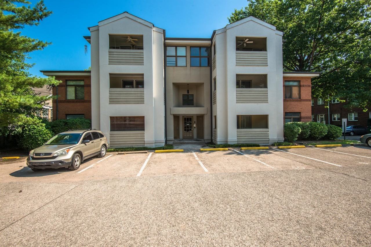 Fairfax - Photo 3 of 31