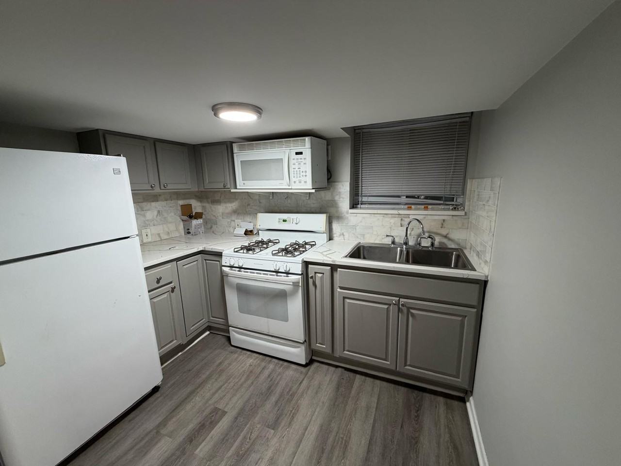 2643 West 79th Street - Photo 2 of 6