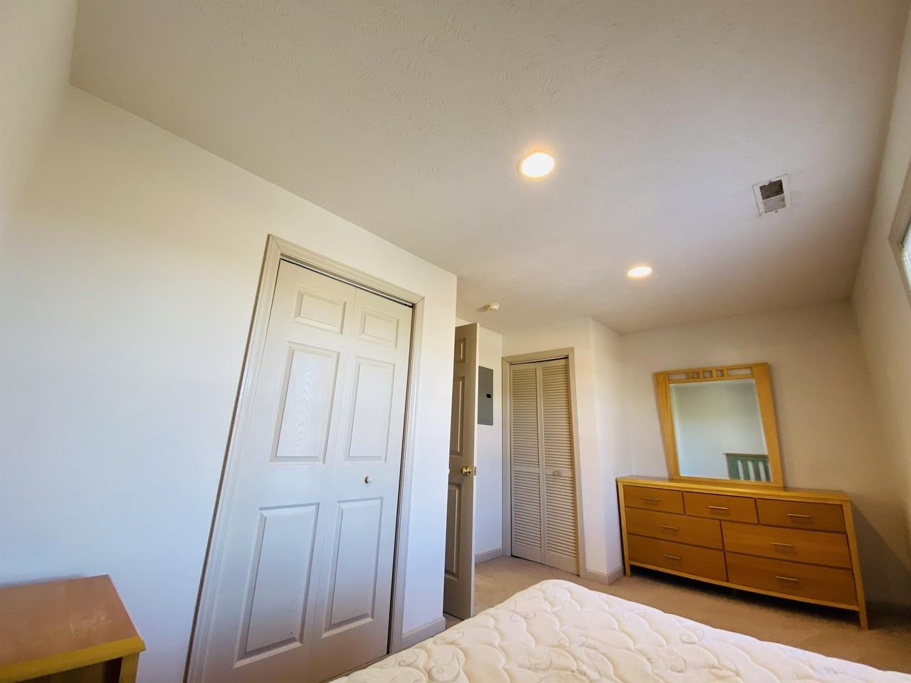 1436 Center Hill Avenue - Photo 2 of 5