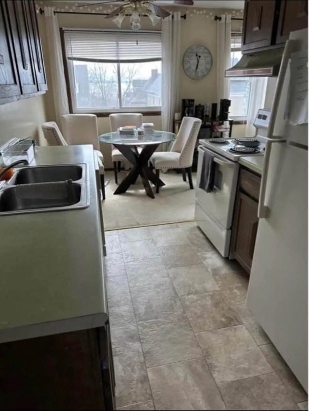 1301 East 4th Street - Photo 3 of 8