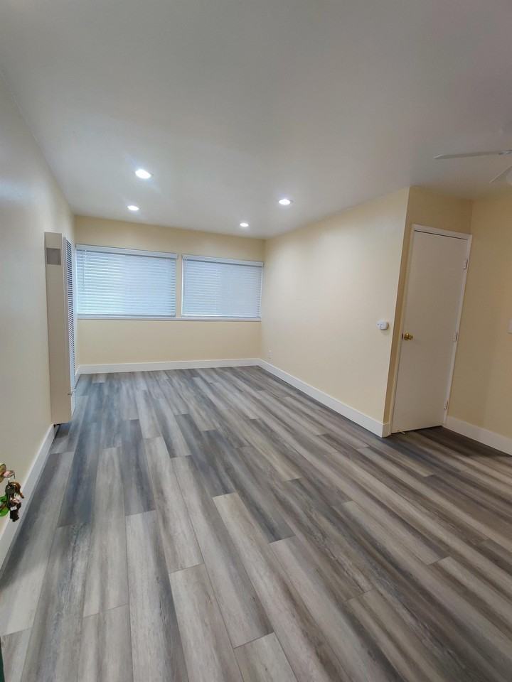 2637 Regent Street - Photo 3 of 50