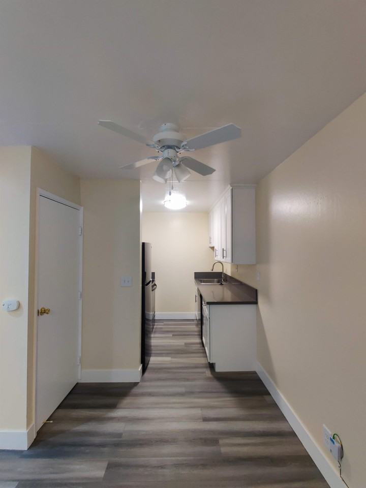 2637 Regent Street - Photo 6 of 50