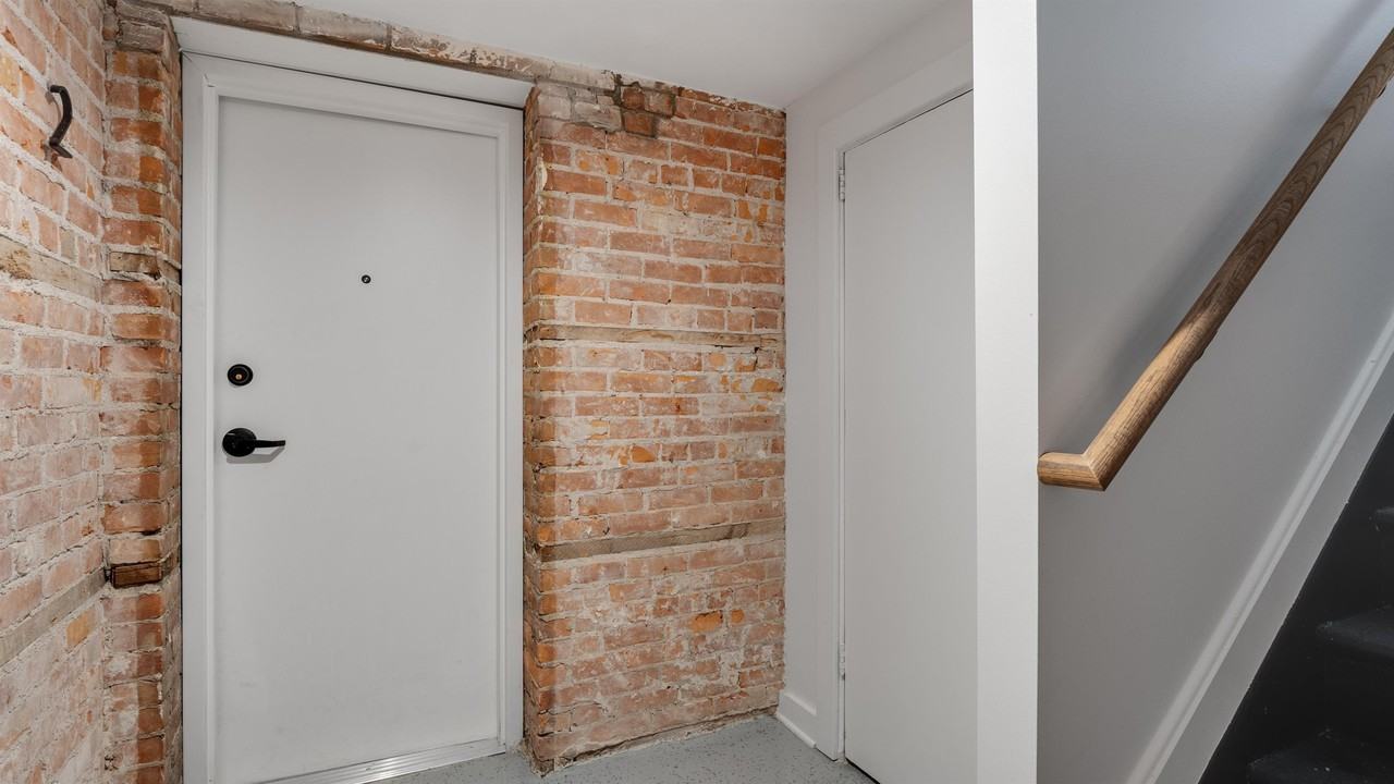632 Prentis Street - Photo 4 of 19
