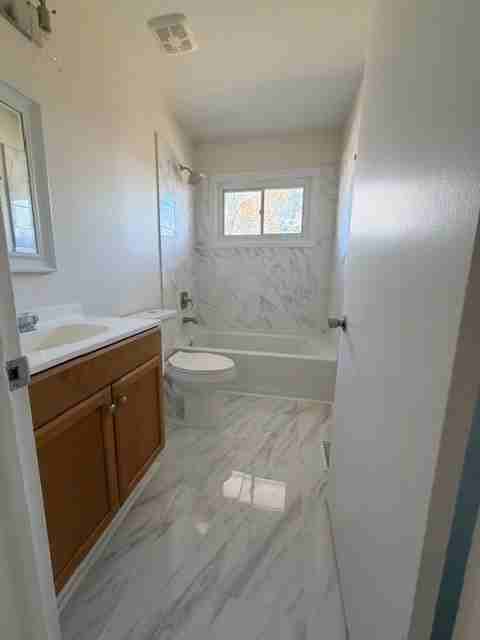 1706- A Rayston Drive - Photo 7 of 11