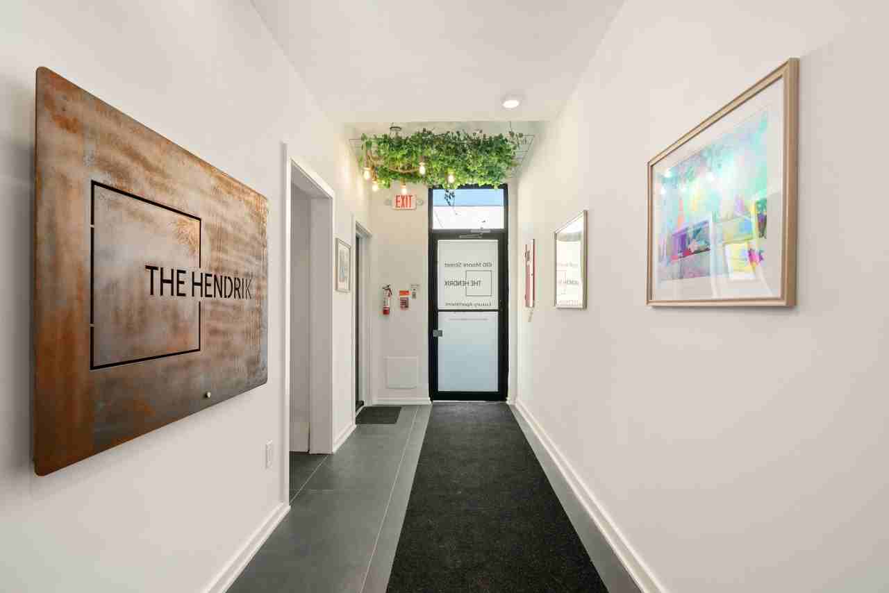 640 Moore Street - Photo 6 of 18