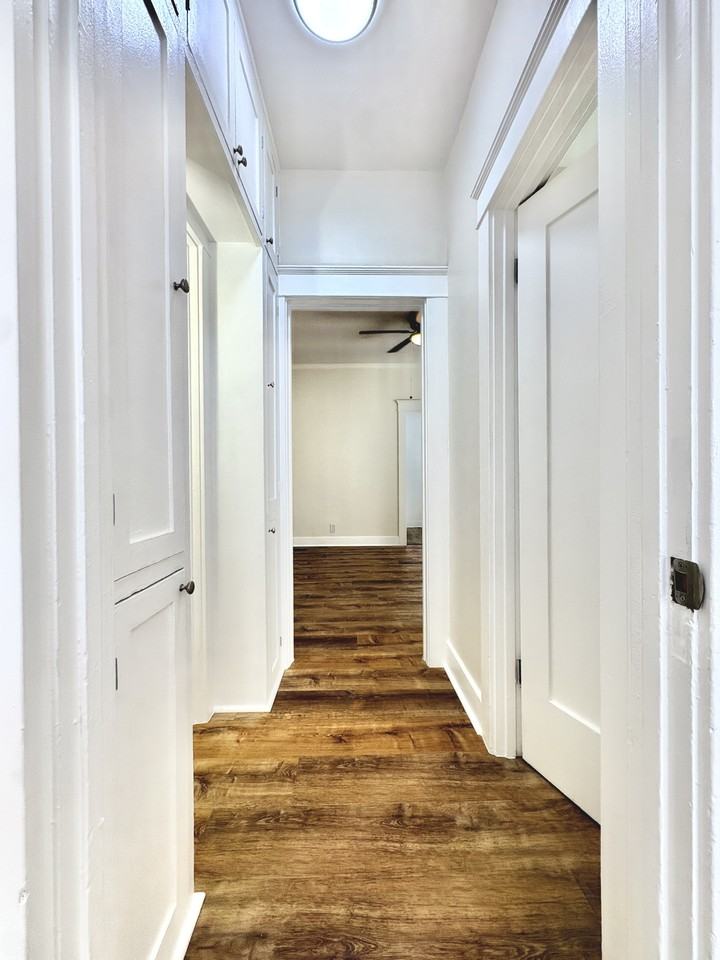 1035 E. Broadway - Photo 2 of 16