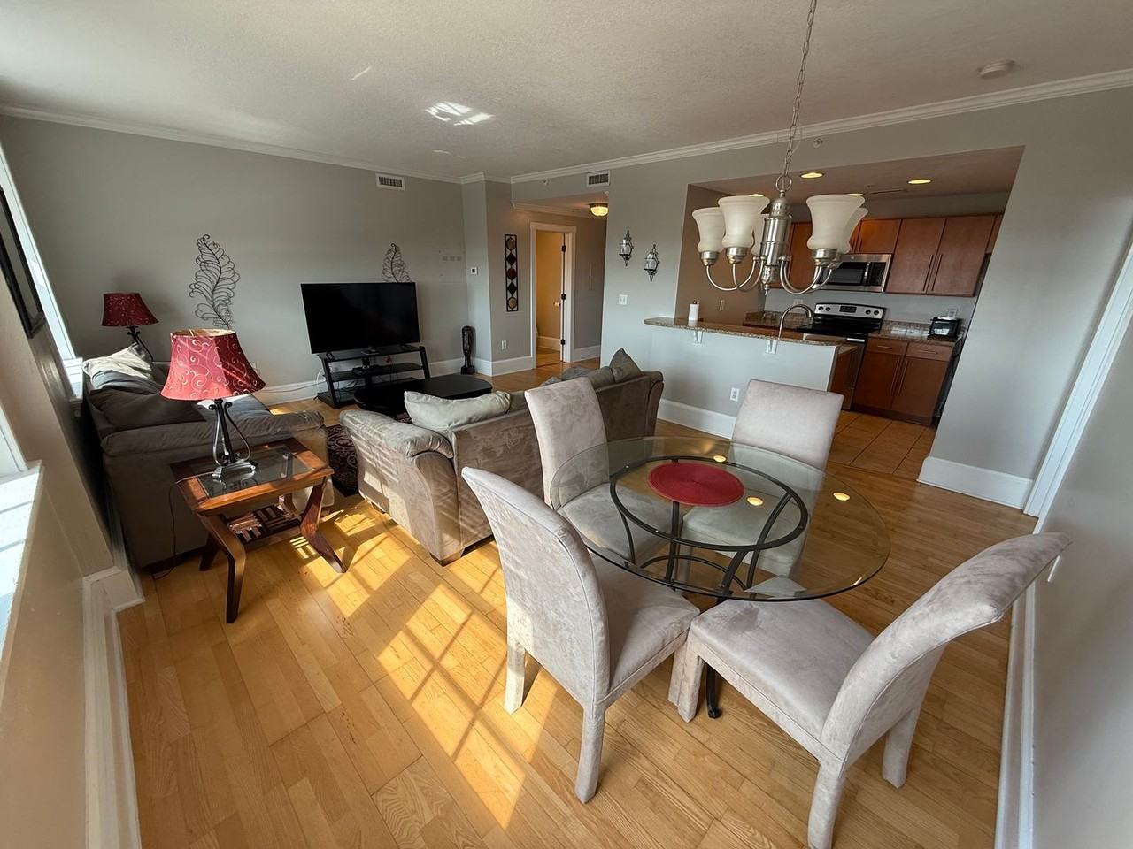 402 North Main Street - Photo 7 of 50