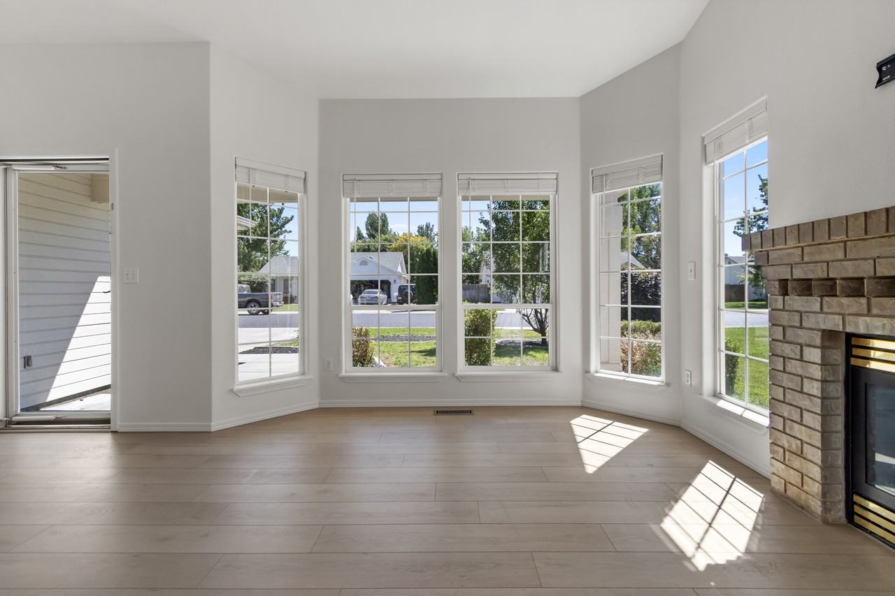 2114 E Olympic Ave #1 - Photo 2 of 36