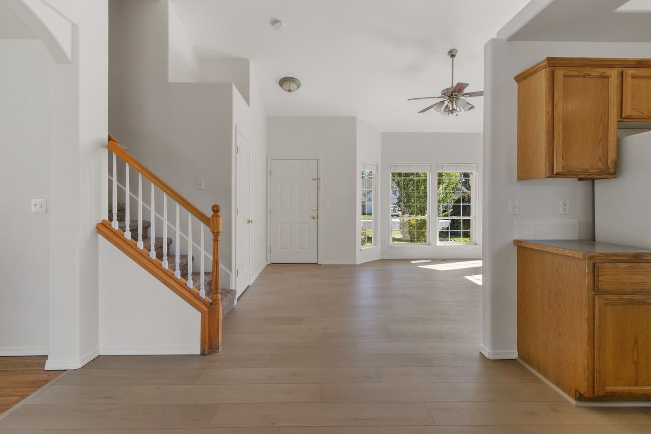 2114 E Olympic Ave #1 - Photo 6 of 36