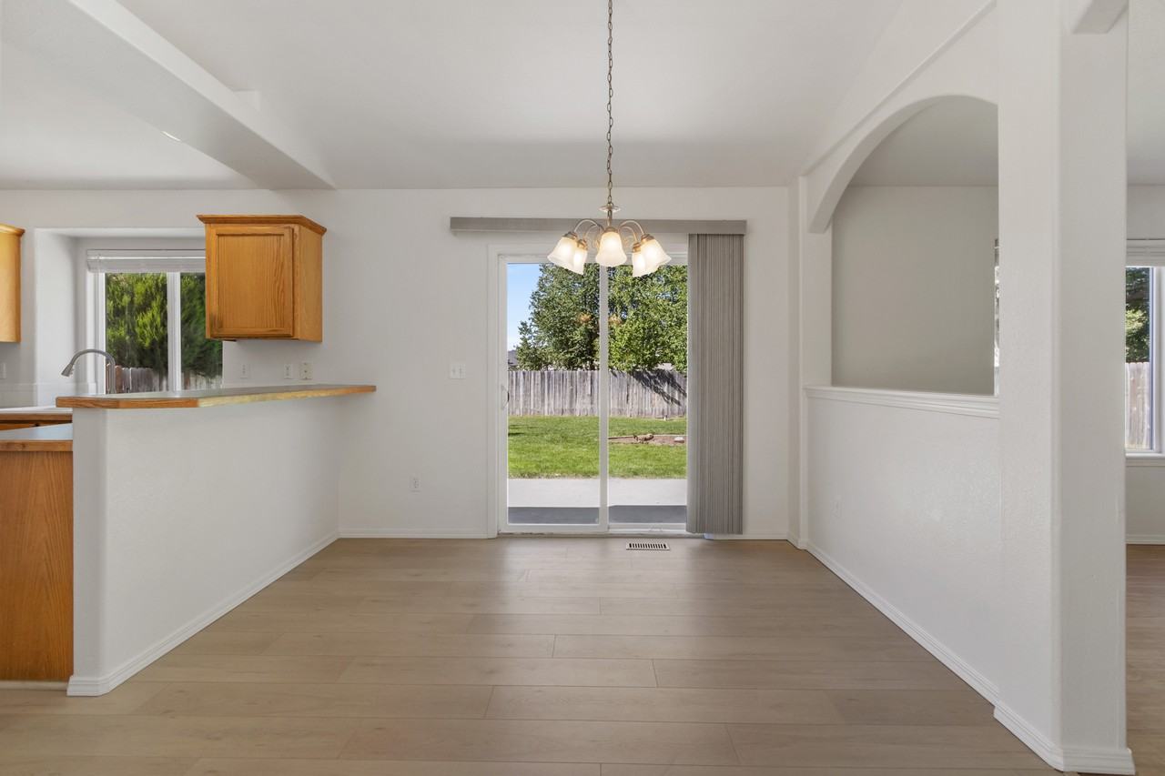 2114 E Olympic Ave #1 - Photo 7 of 36