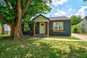 featured image of 712 Dakota St #1