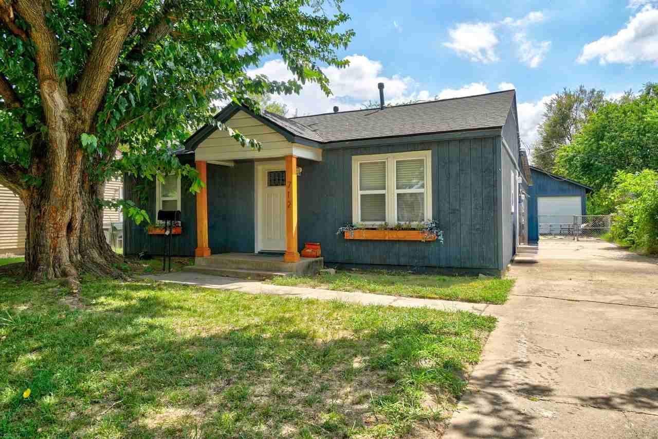 712 Dakota St #1 - Photo 2 of 24