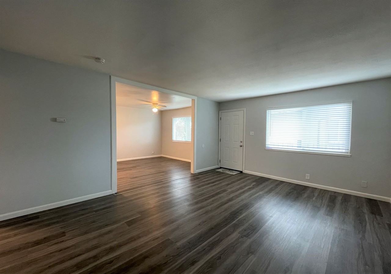 613 Camanche Lane - Photo 2 of 22