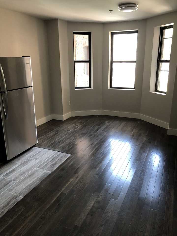 5101 n 12th st - Photo 4 of 5