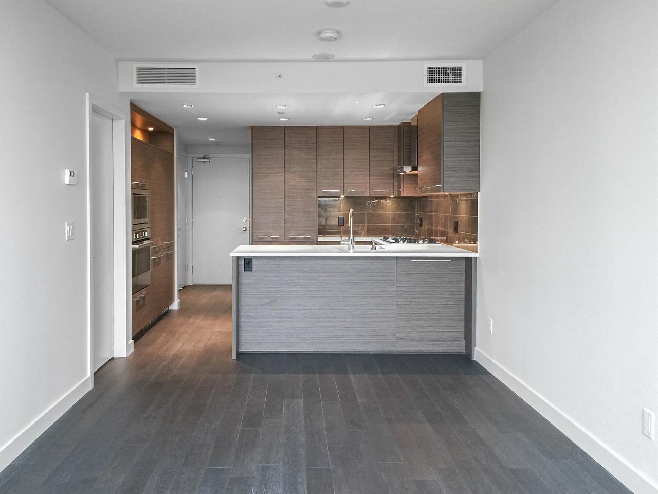 7488 Rdc 24 - 7488 Lansdowne #803 - Photo 2 of 11