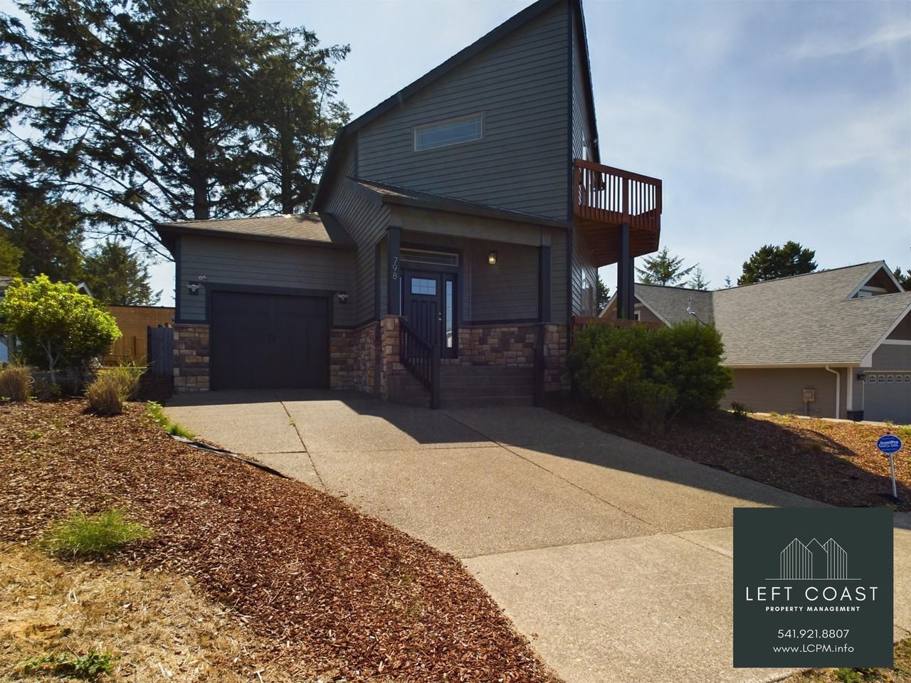 798 Se 37th St #1 - Photo 2 of 20