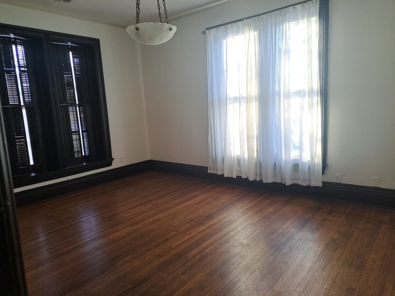 718 W Stephenson St Frnt S #3 - Photo 4 of 12