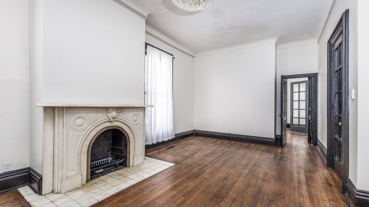 718 W Stephenson St Ofc 2 - Photo 3 of 15