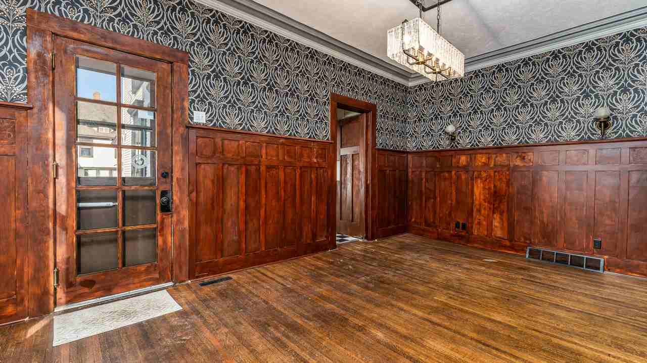 718 W Stephenson St Ofc 3 - Photo 4 of 13