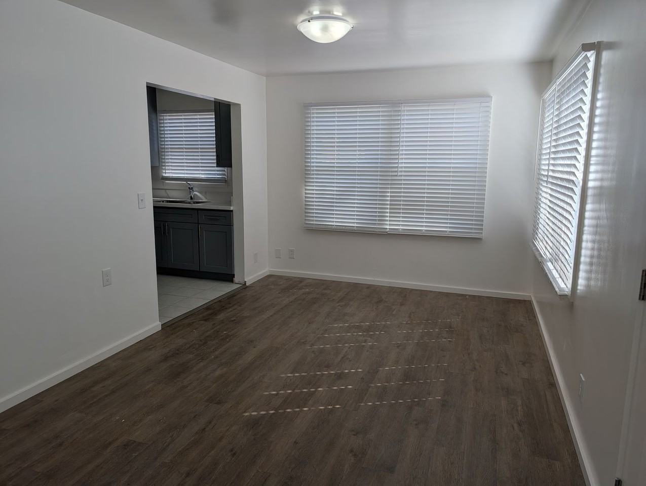 114 N N St - Photo 5 of 12