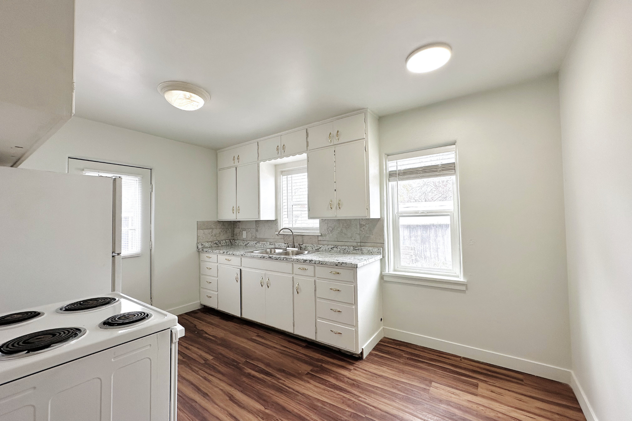 1333 N. Main Street - Photo 5 of 41