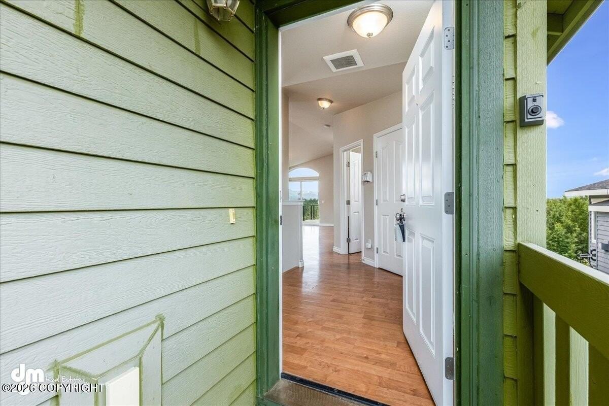 1526 Northbluff Dr - Photo 2 of 27