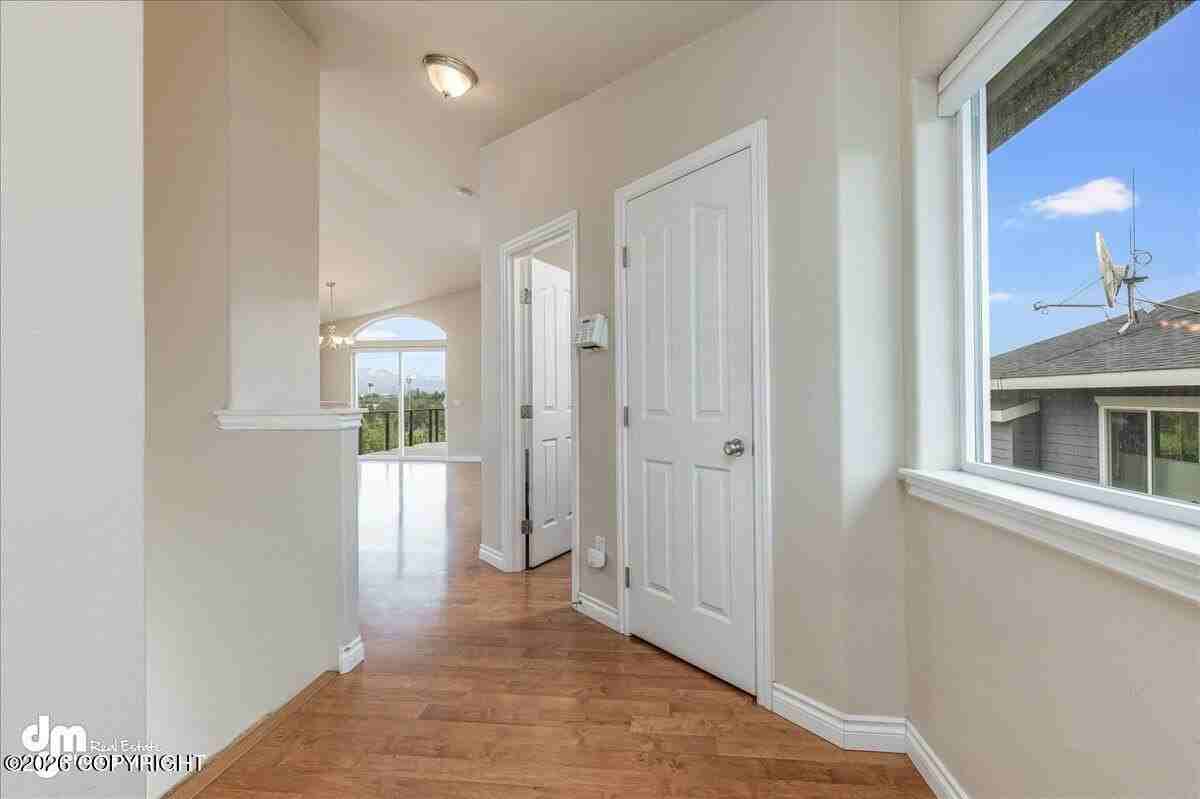 1526 Northbluff Dr - Photo 3 of 27