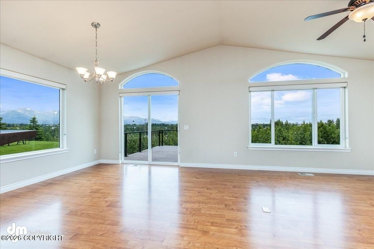 1526 Northbluff Dr - Photo 4 of 27