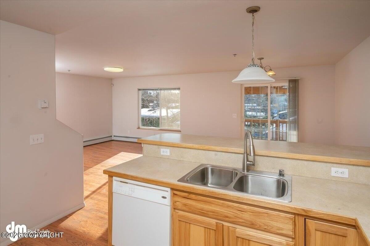 634 E 73rd Ave - Photo 6 of 18