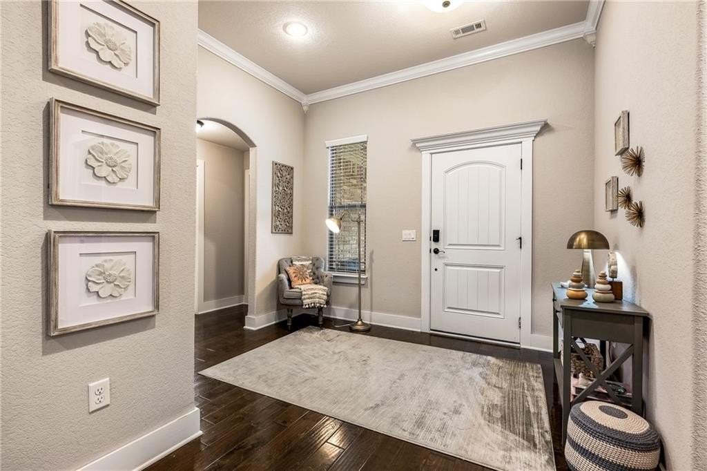 1221 Stoneybrook Ln - Photo 4 of 34