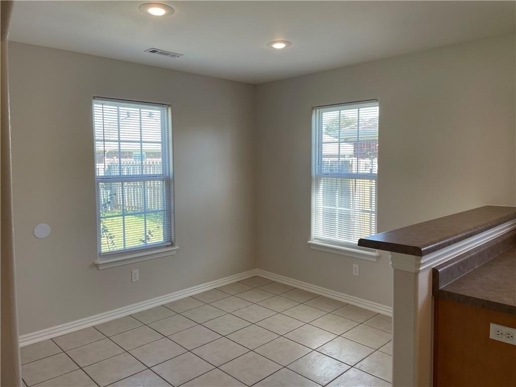 3704 Sw Moline Ave - Photo 6 of 29