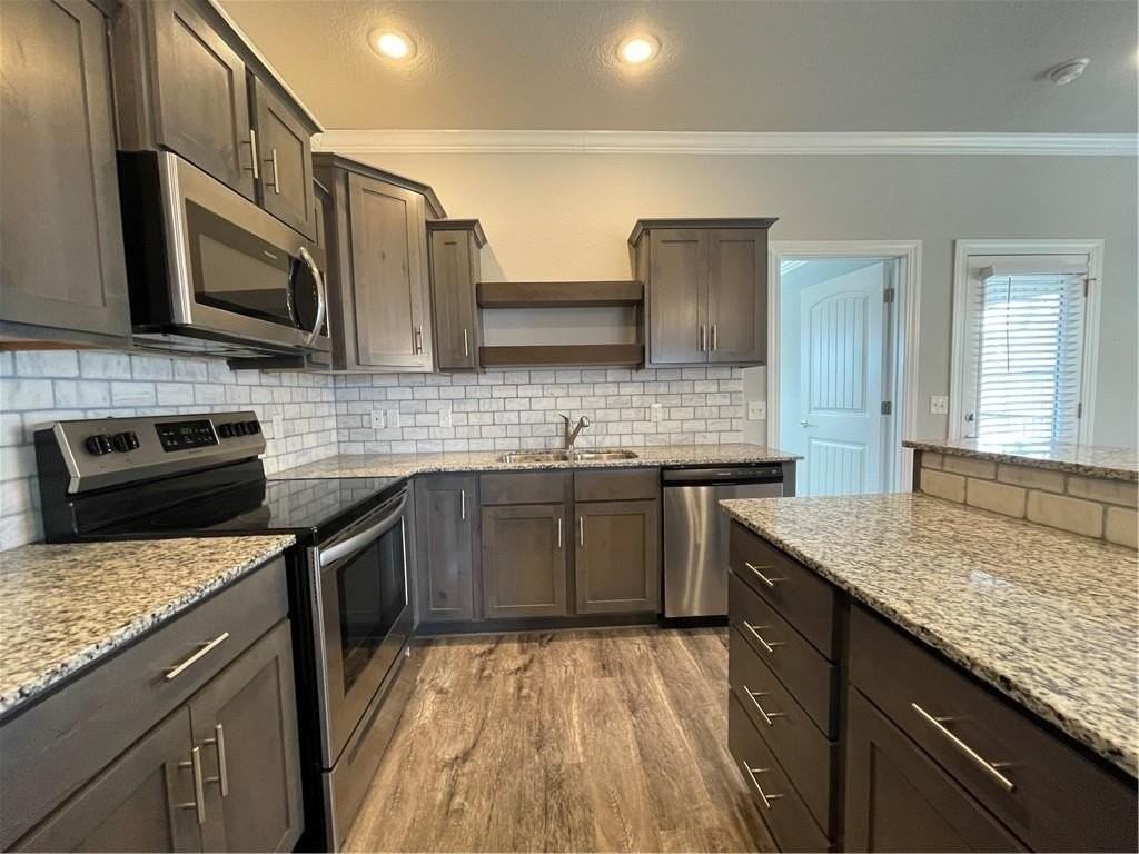 4553 W Divide Dr - Photo 5 of 18