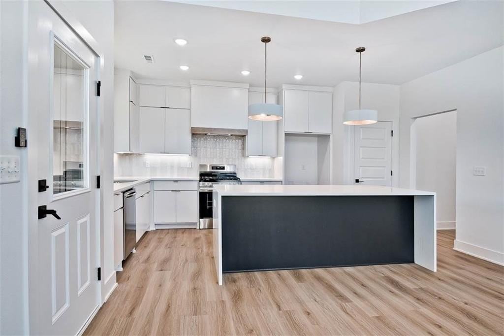 4 Savidge Cir - Photo 5 of 25