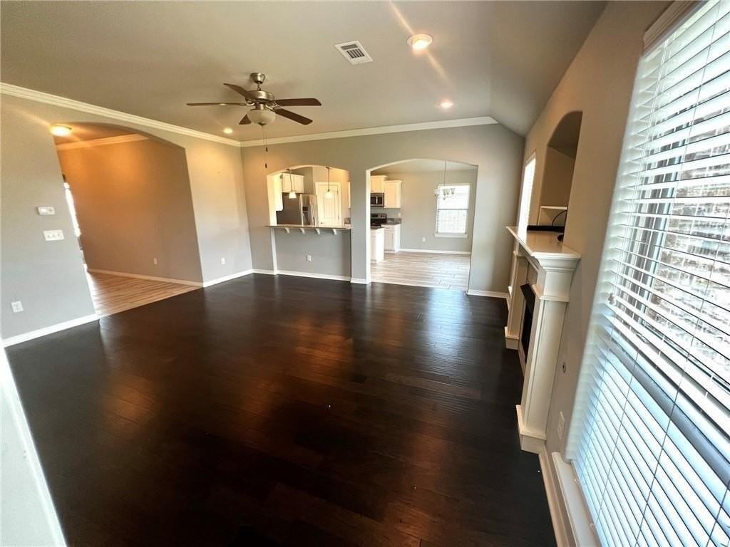 131 Sullivans Way - Photo 3 of 9