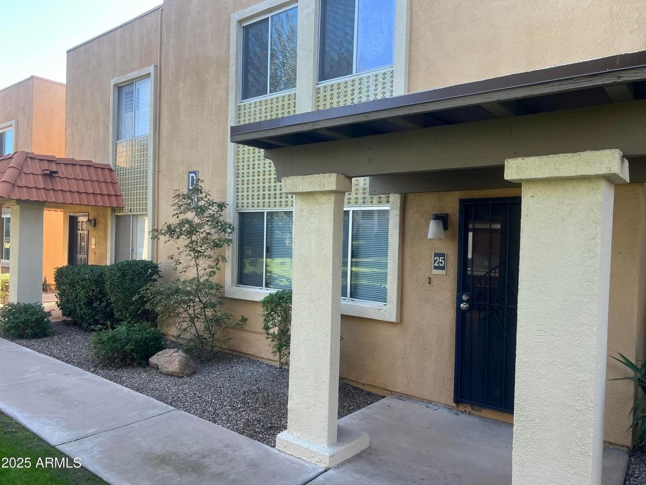 601 E Palo Verde Dr #25 - Photo 2 of 22
