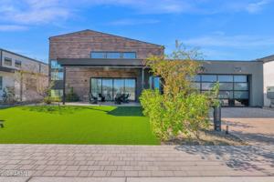 featured image of 8430 S 10th Ln #3