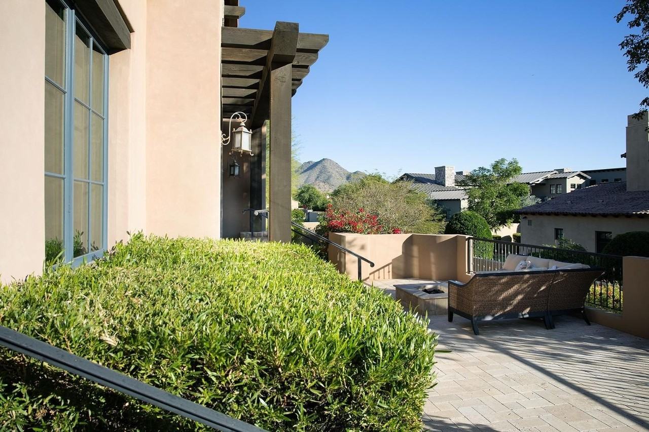 19481 N 98th Pl - Photo 4 of 34