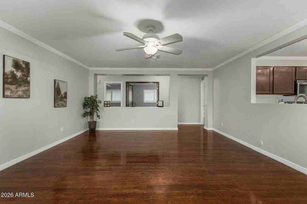 1014 E Milada Dr - Photo 4 of 31