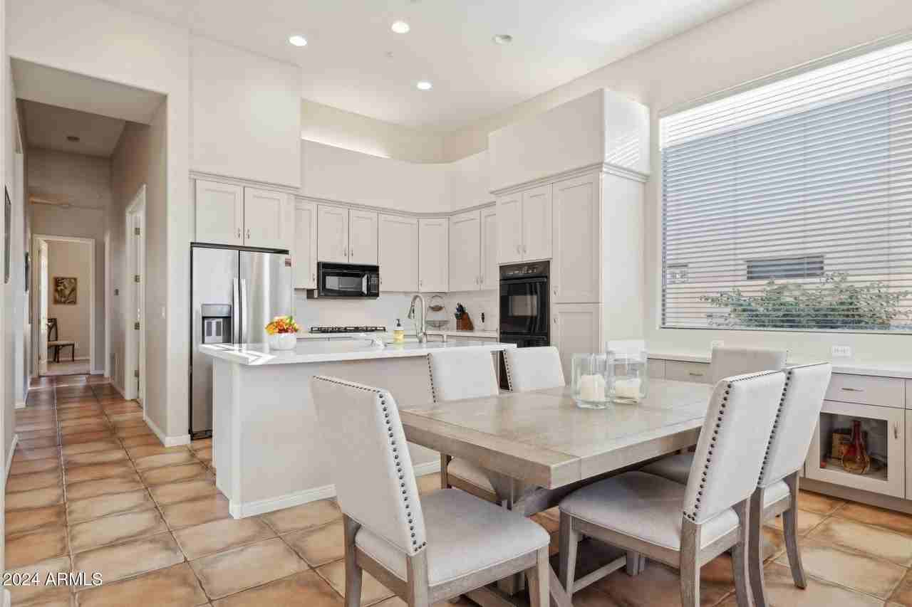 28504 N 108th Way - Photo 4 of 32