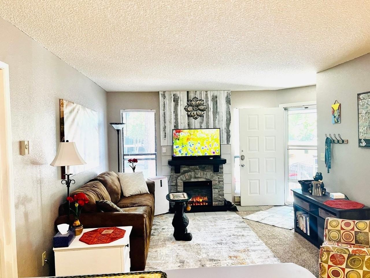 2600 S White Mountain Rd - Photo 6 of 23