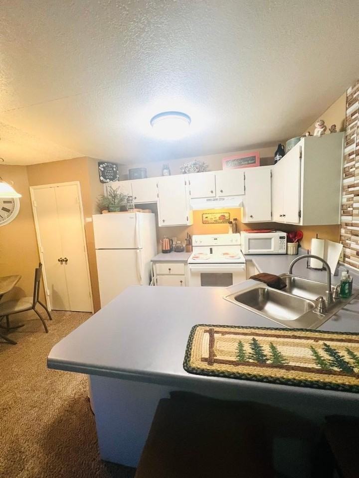 2600 S White Mountain Rd - Photo 7 of 23