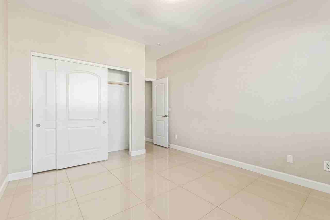 2214 N 28th St - Photo 2 of 32