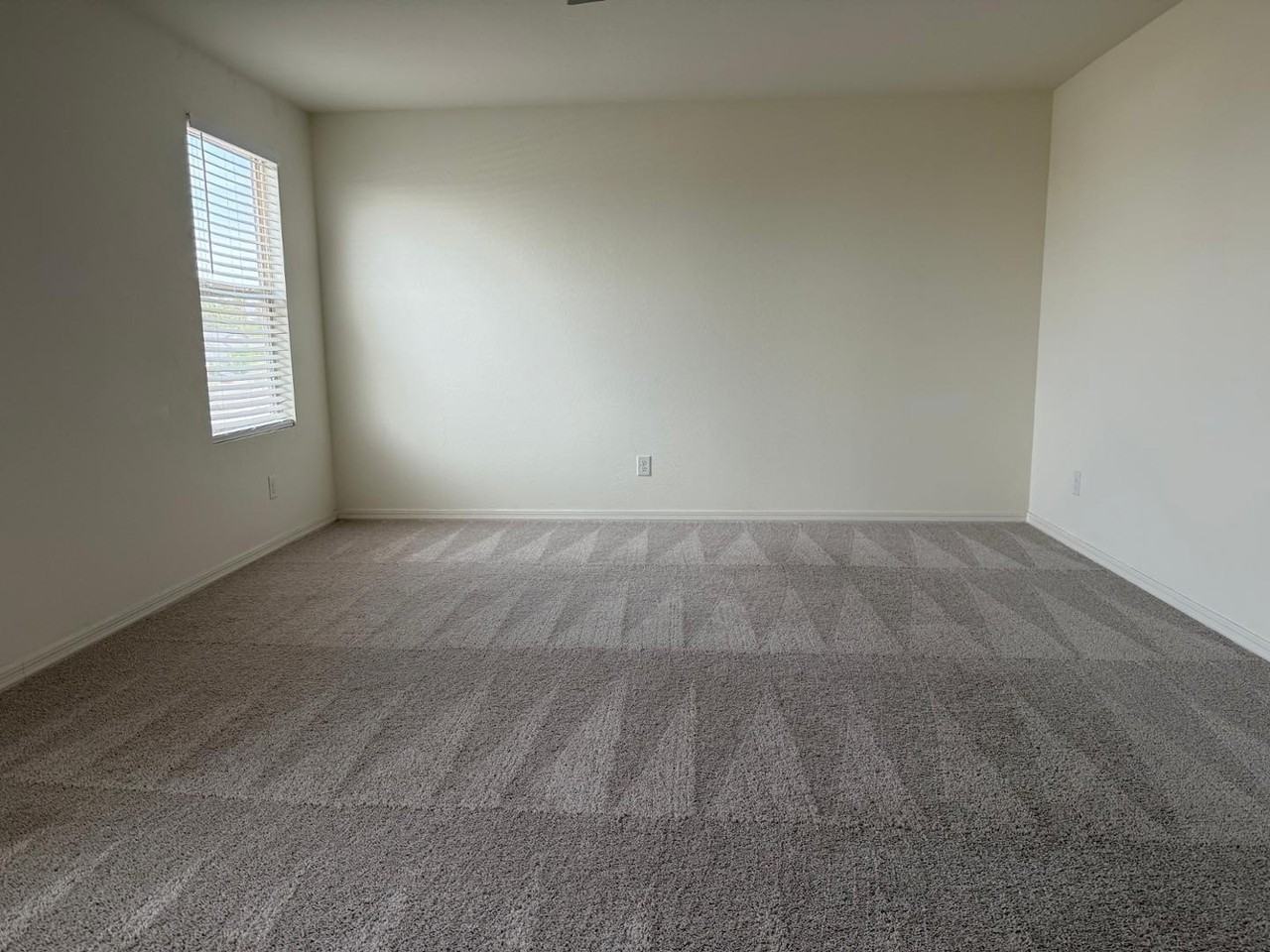 5542 W Moody Trl - Photo 4 of 14