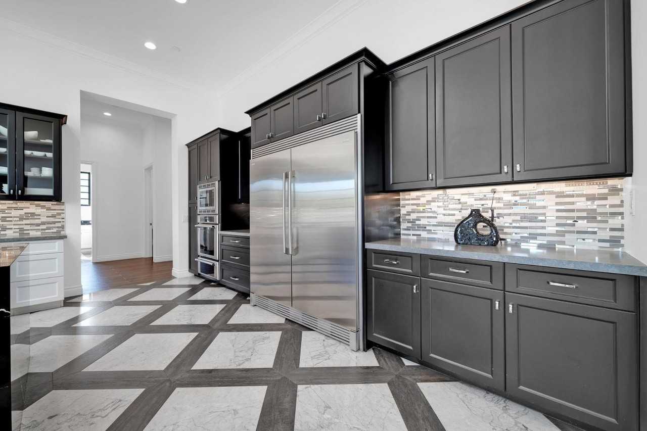 4819 N 68th Pl - Photo 6 of 46