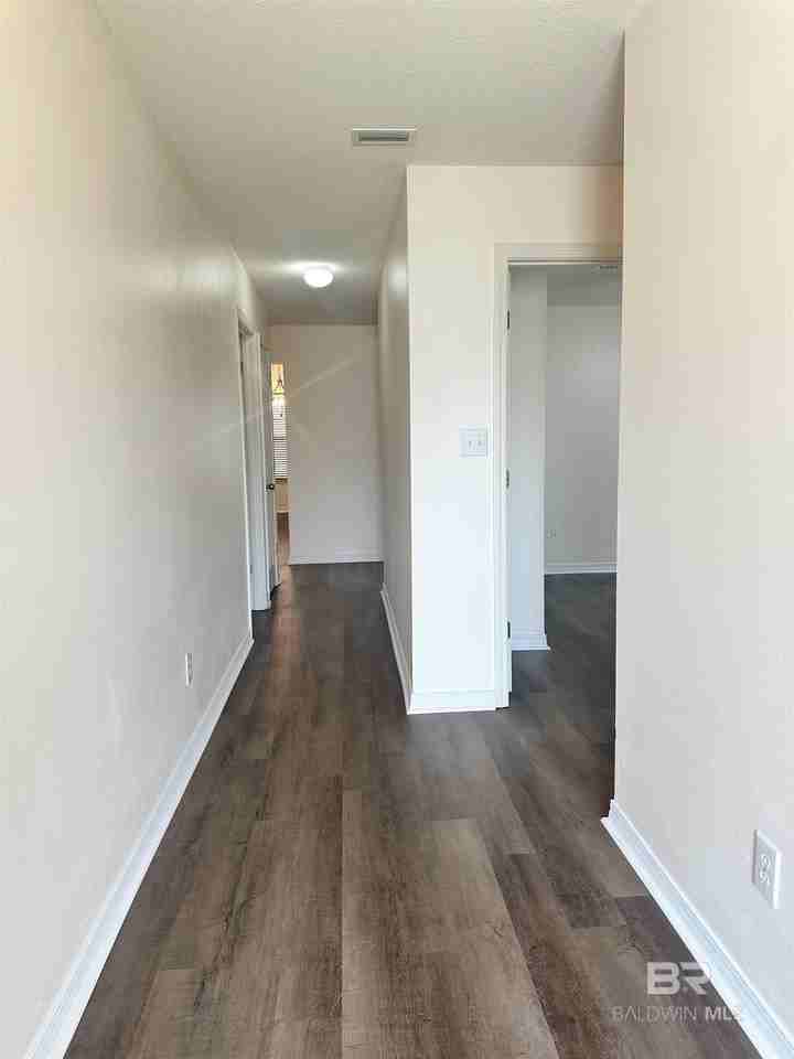 2700 Hampton Park Cir - Photo 2 of 17