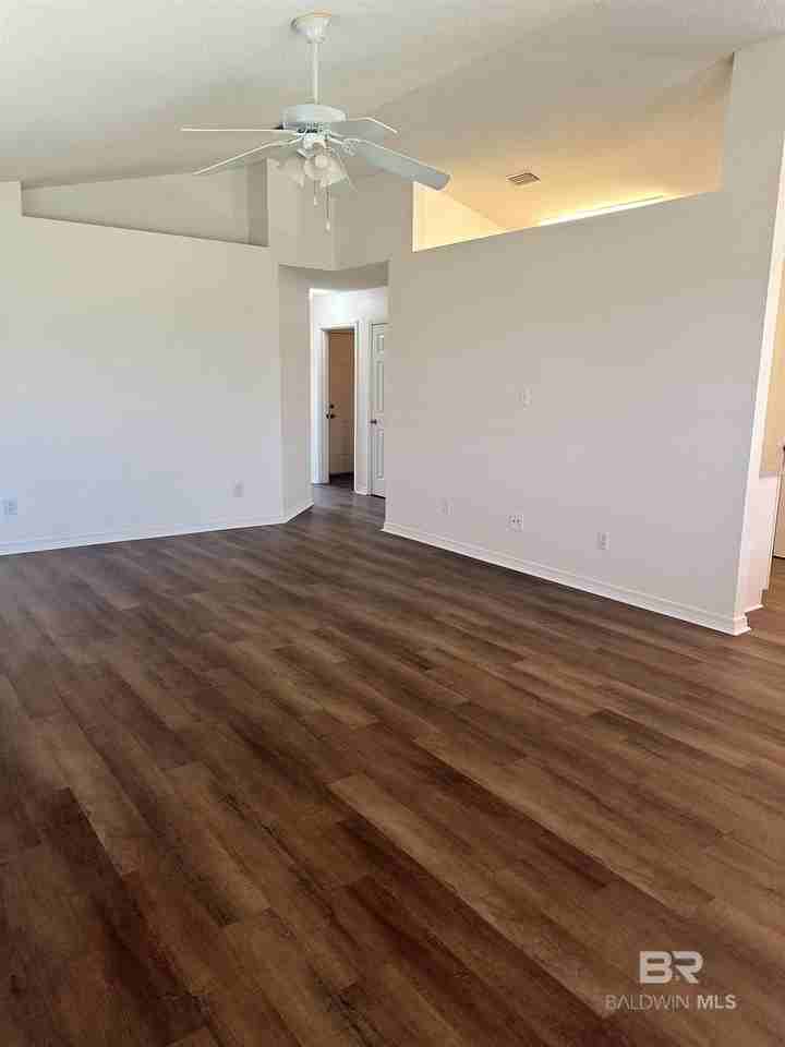 2700 Hampton Park Cir - Photo 3 of 17