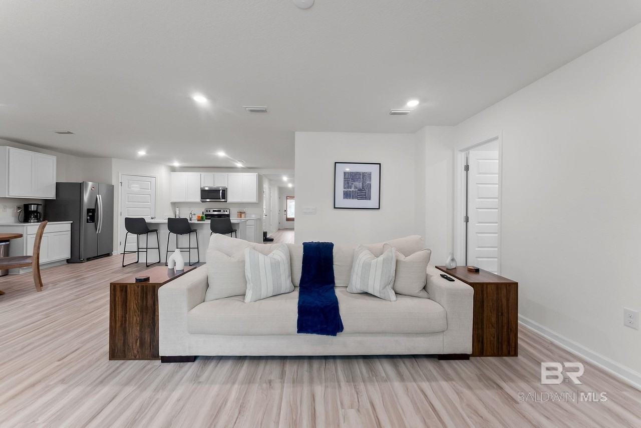 15807 Laurelbrooke Loop - Photo 7 of 36